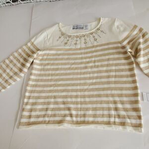 ❣️ALFRED DUNNER creme & gold embellished knit top